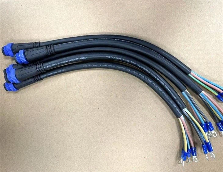 M15 Male 4 Pin Harness